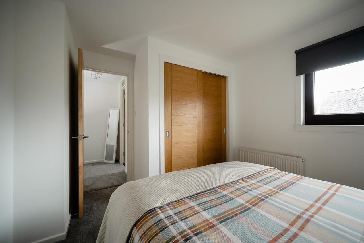 Ness Riverfront Holiday Home - City Centre Инвернесс Экстерьер фото
